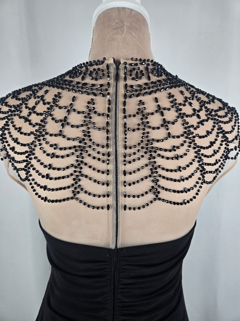 XSCAPE Beaded Illusion Sweetheart Cocktail Dress in Black Size 8 - Picture 7 of 10
